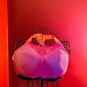 NWOT Victoria Secret Sports Bra